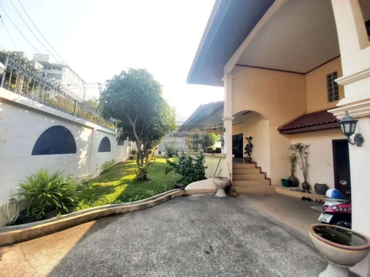 For Sale Detached house for sale on a prime plot in Phra Tamnak.  4