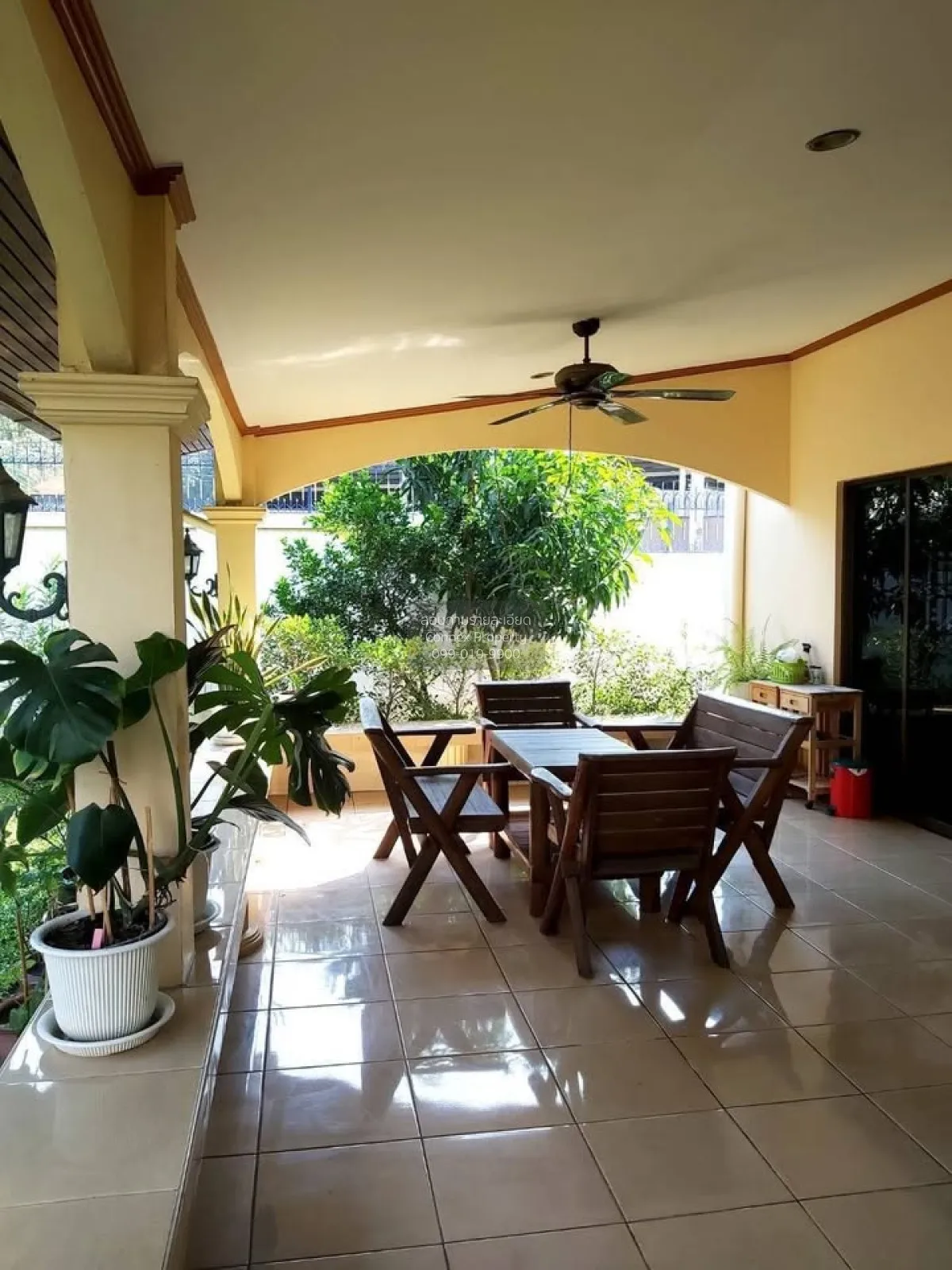For Sale Detached house for sale on a prime plot in Phra Tamnak. 