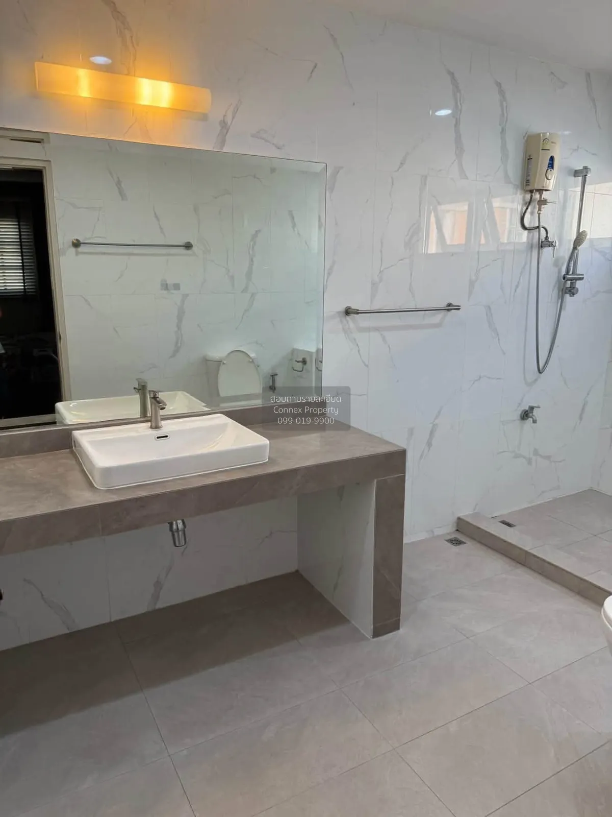 For Rent Detached house for rent, close to The nines rama9 , Suan 4