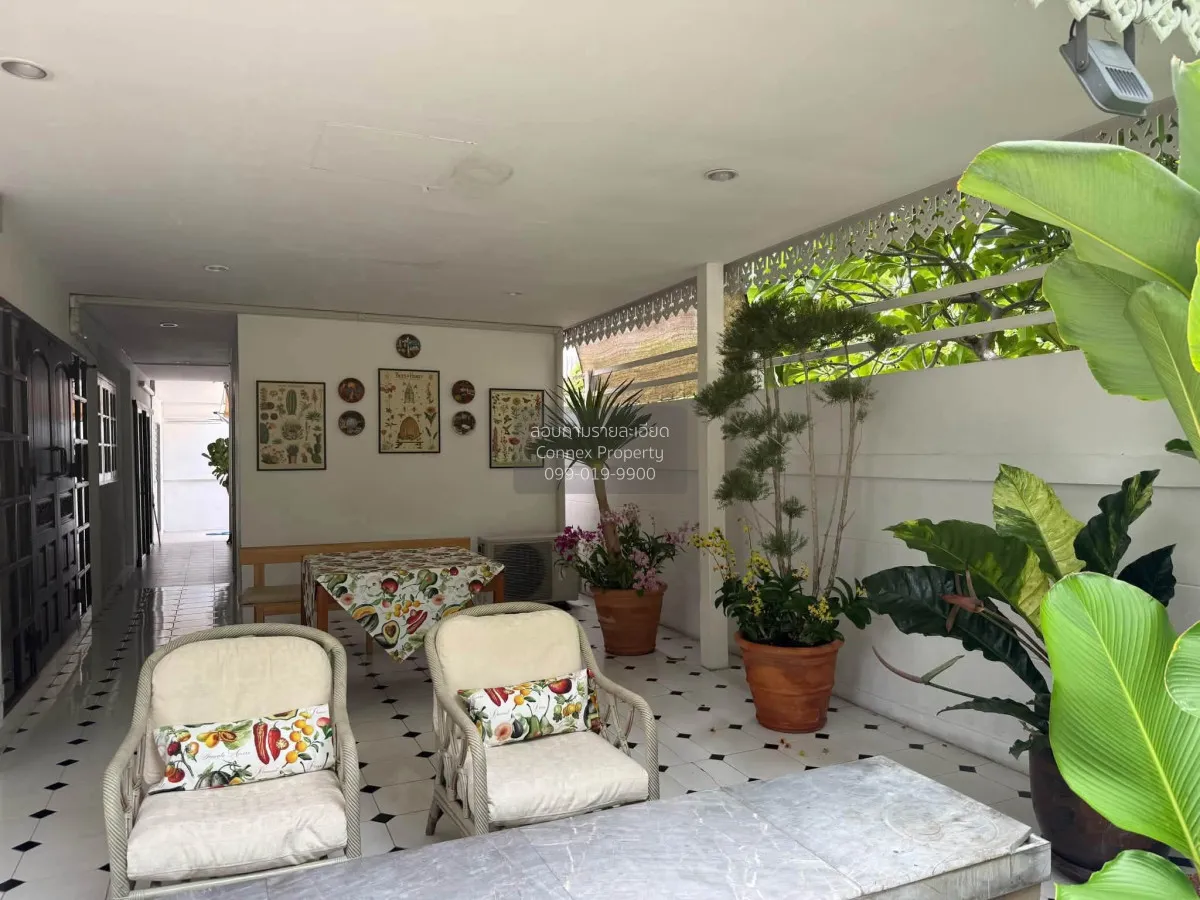 For Rent Detached house for rent, close to The nines rama9 , Suan
