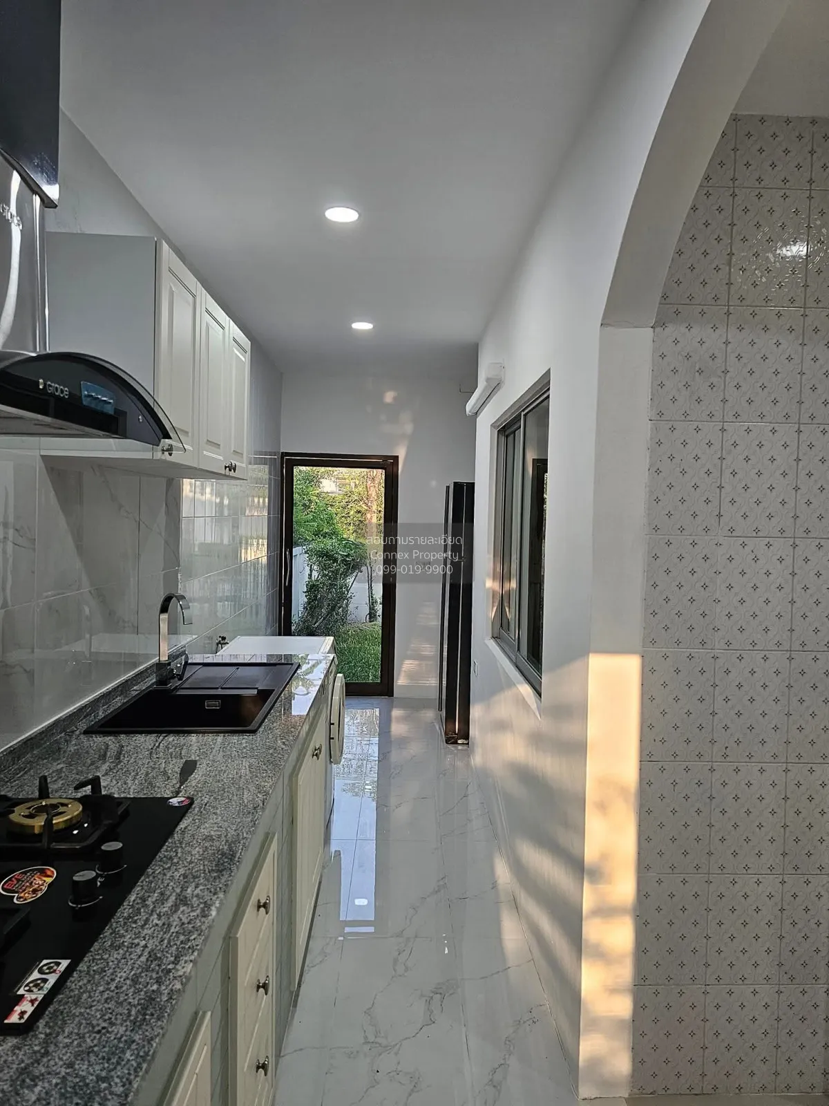 For Rent House , Life Bangkok Boulevard Ramindra 105 , corner uni