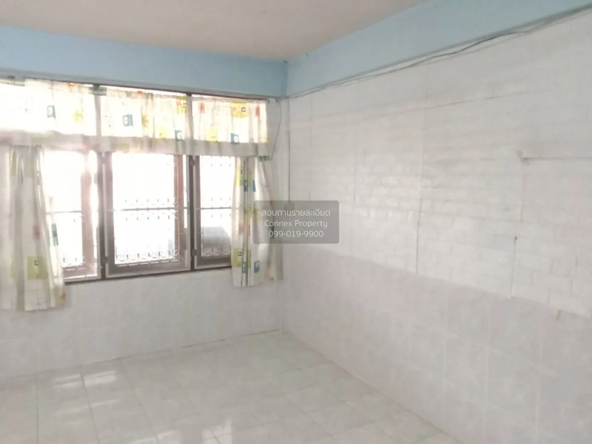 For Sale Two-story townhouse in Samrong area, sold as is. , Samro 4