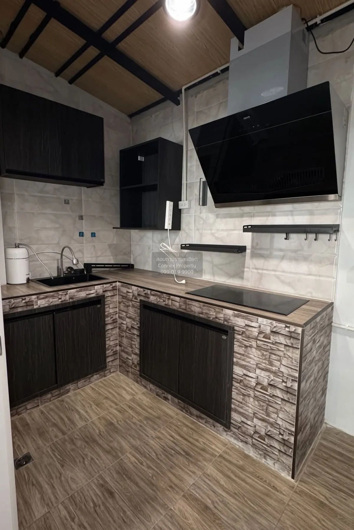 For Rent Townhouse/Townhome  , Cherkoon Sukhumvit 77 , MRT-Sri Na