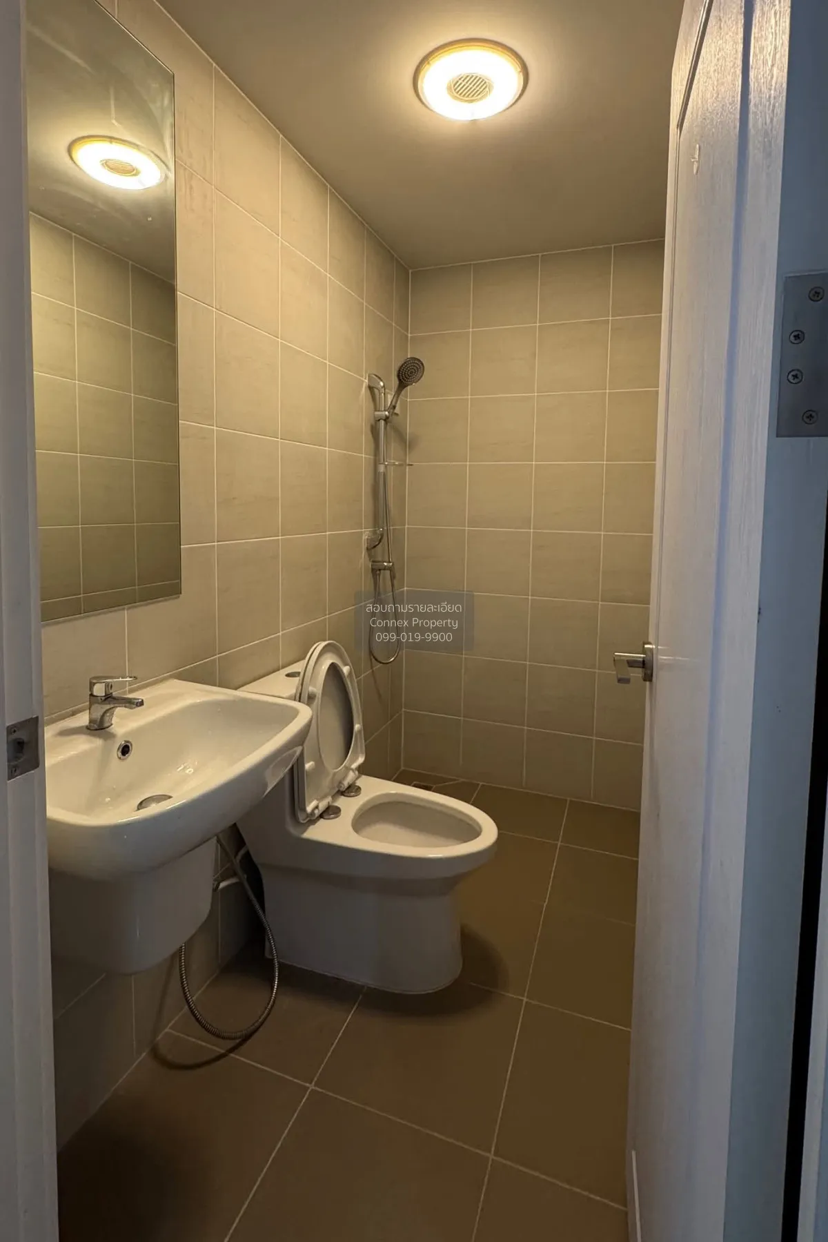 For Rent Townhouse/Townhome  , Cherkoon Sukhumvit 77 , MRT-Sri Na