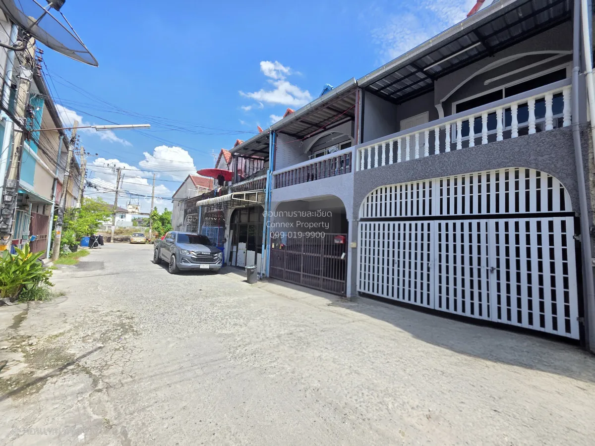 For Sale Townhouse/Townhome  , Niyom Villa , newly renovated , Ba 2