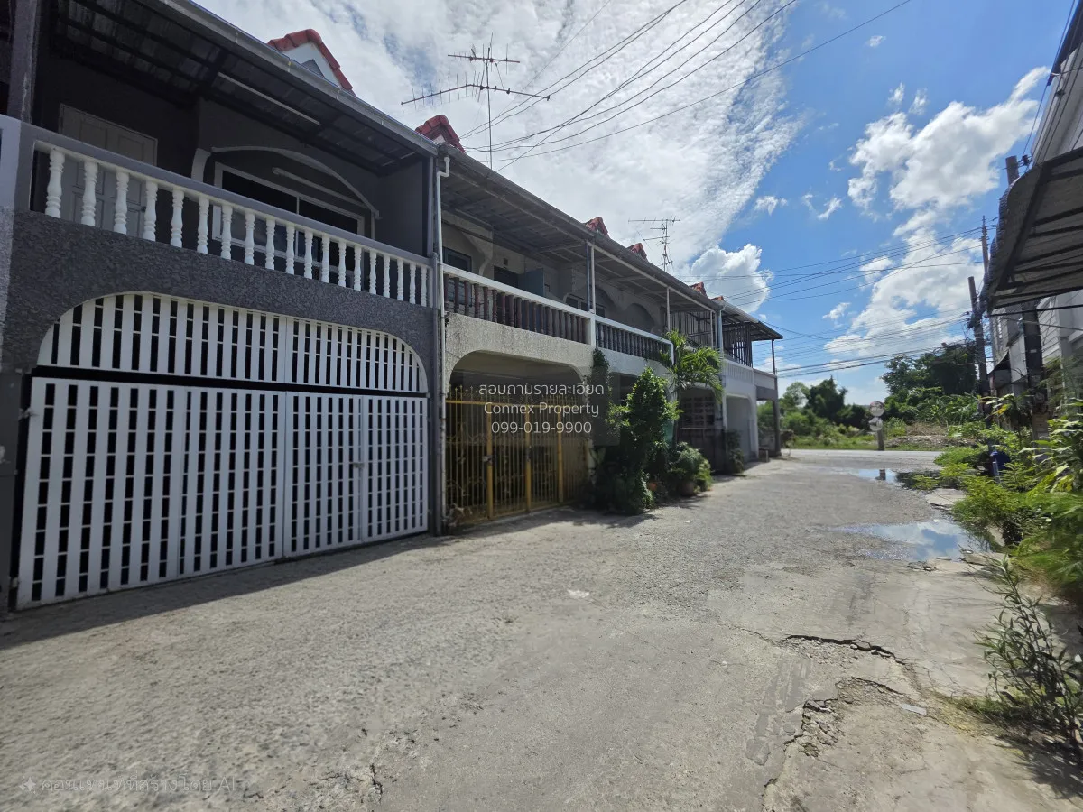 For Sale Townhouse/Townhome  , Niyom Villa , newly renovated , Ba 3