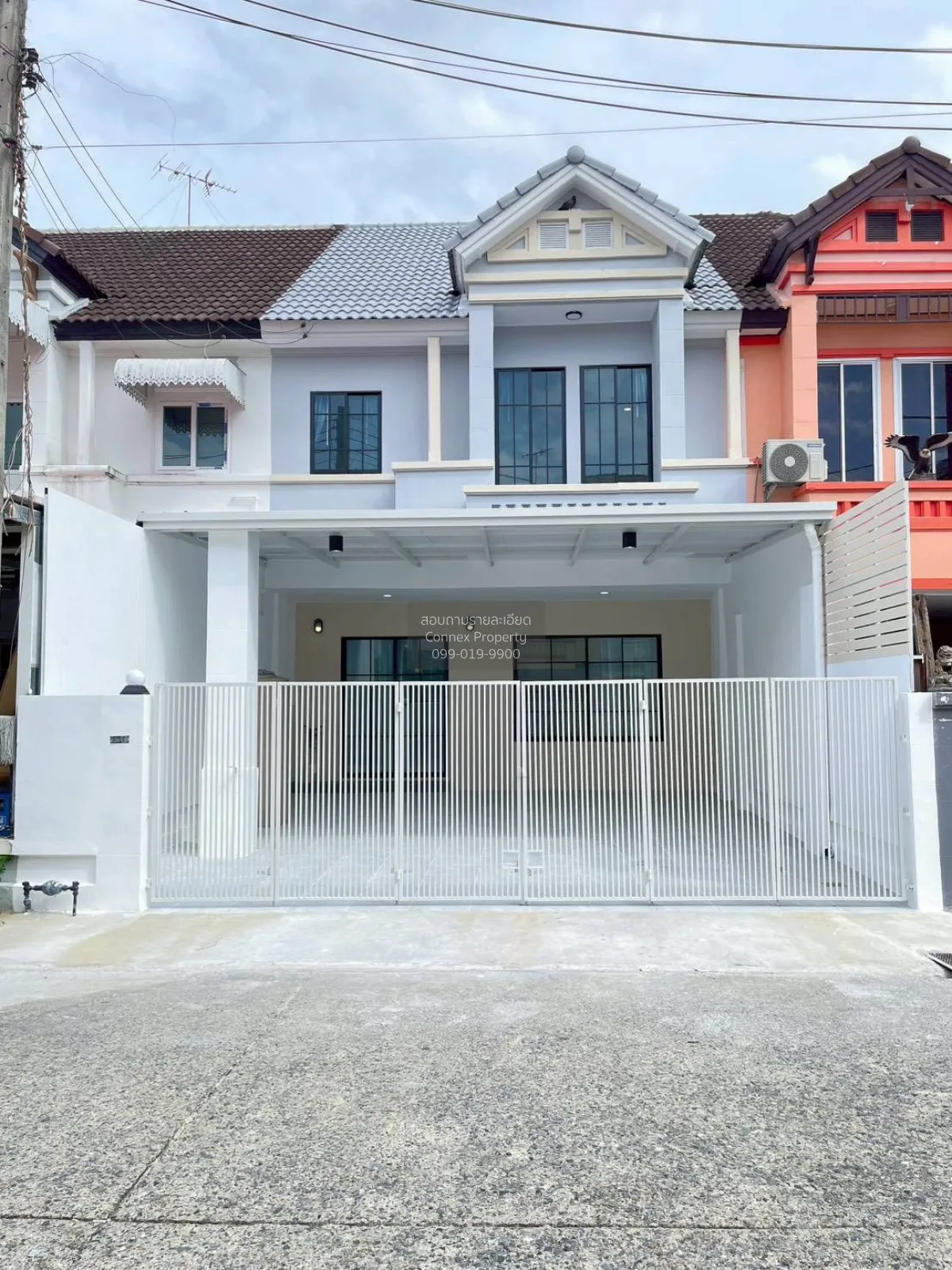 For Sale Townhouse/Townhome  , Piyawararom Klong 4 , Bueng Yitho  1