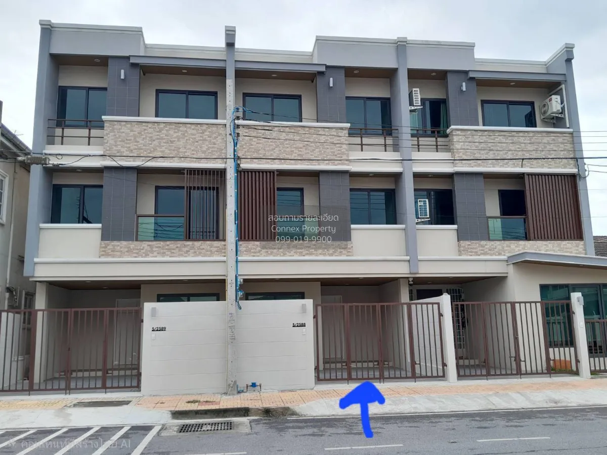 For Sale Commercial Building , Baan Prachachuen Samakkhi 63 , Ban 2