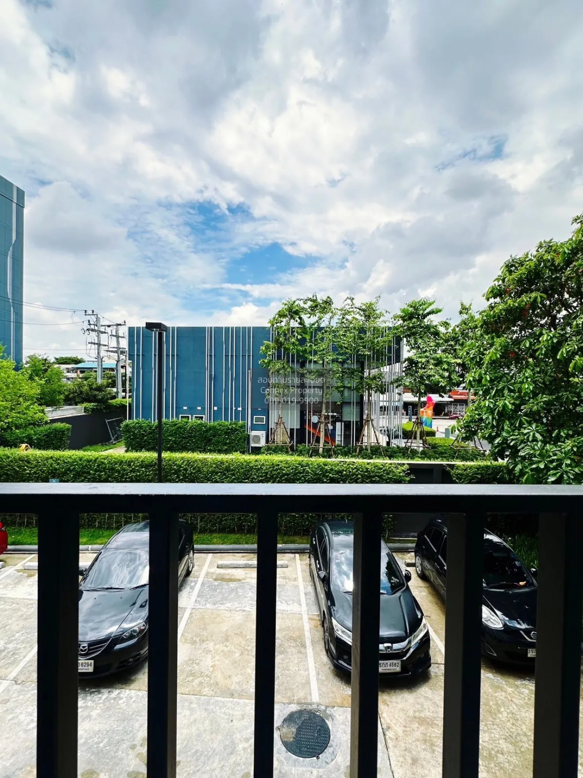 ขายคอนโด  ชีวาทัย ฮอลล์มาร์ค ลาดพร้าว-โชคชัย 4 MRT-โชคชัย 4 (สายส