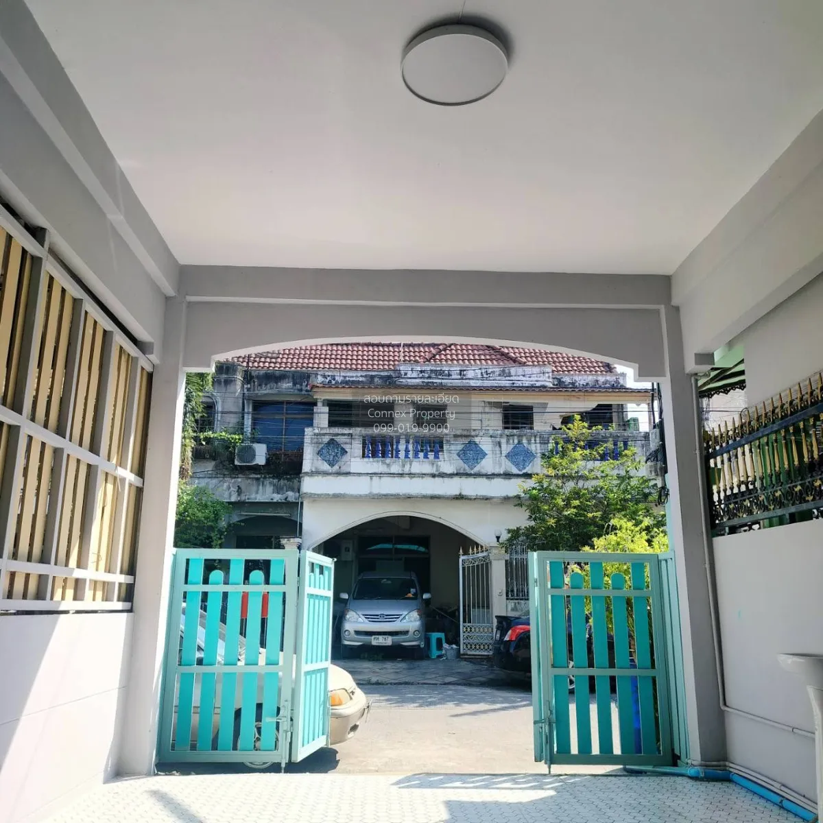 For Sale Townhouse/Townhome  , Ban Pradu Daeng , newly renovated 