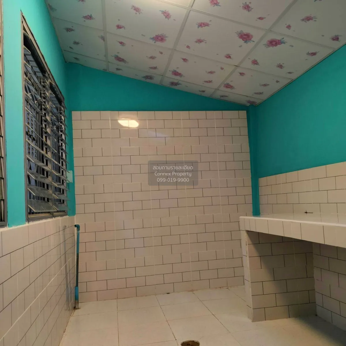 For Sale Townhouse/Townhome  , Ban Pradu Daeng , newly renovated 