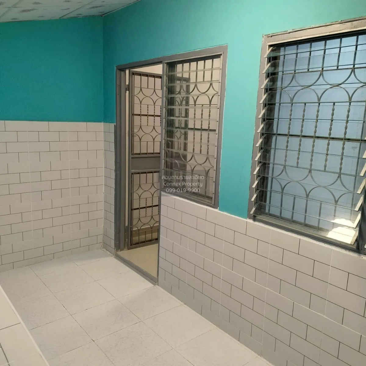 For Sale Townhouse/Townhome  , Ban Pradu Daeng , newly renovated 