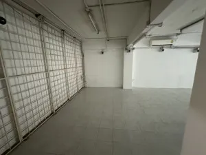 For Rent 2nd-floor office space for rent, located on Rattanathibet Road. , Bang Kraso , Mueang Nonthaburi , Nonthaburi , CX-170836