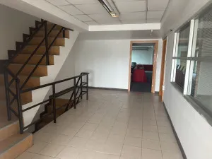 For Rent  5th-floor office space for rent, located on Rattanathibet Road. , Bang Kraso , Mueang Nonthaburi , Nonthaburi , CX-170838