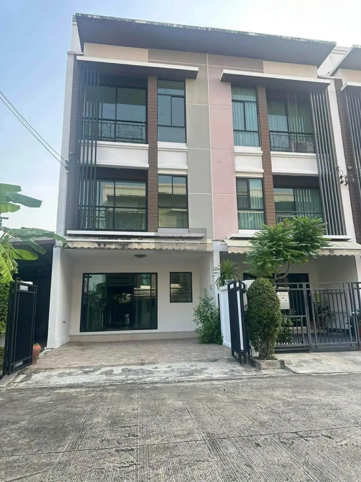 For Sale Townhouse/Townhome  , BAAN KLANG MUANG NAWAMIN 42 , Khlo 1