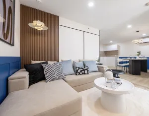 ขายคอนโด  เดอะ รอยัล วิภาวดี ห้องมุม รีโนเวทใหม่ ลาดยาว เขต จตุจักร กรุงเทพ CX-170960