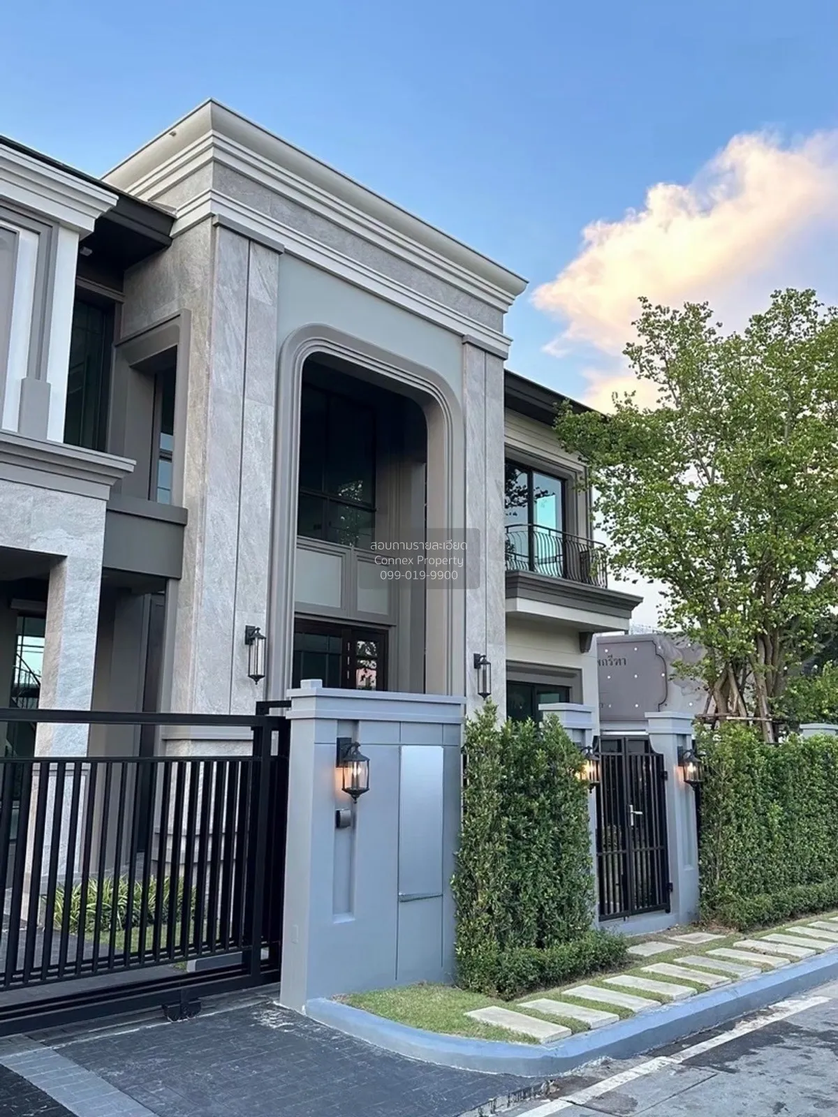 For Sale House , Grand Bangkok Boulevard Krungthepkreetha , Khlon 1