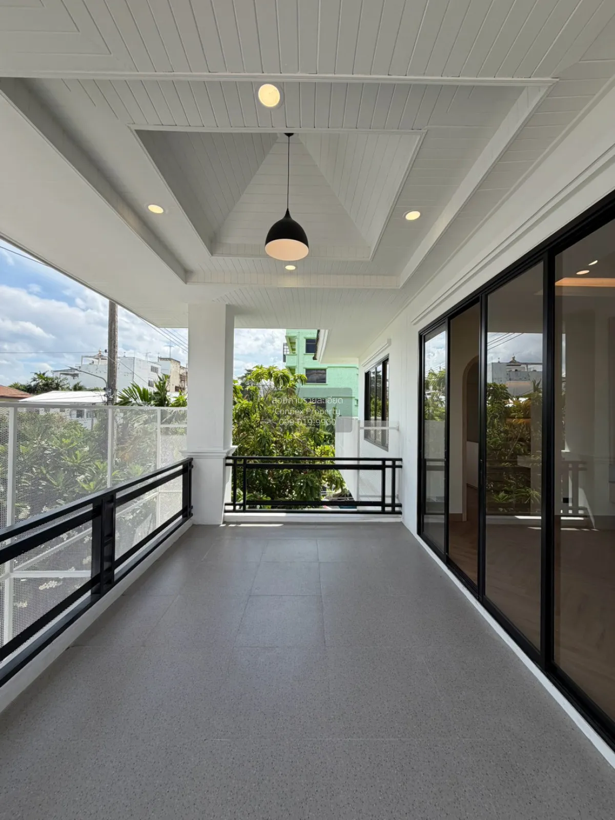For Rent Newly renovated detached house in the heart of Chokchai 