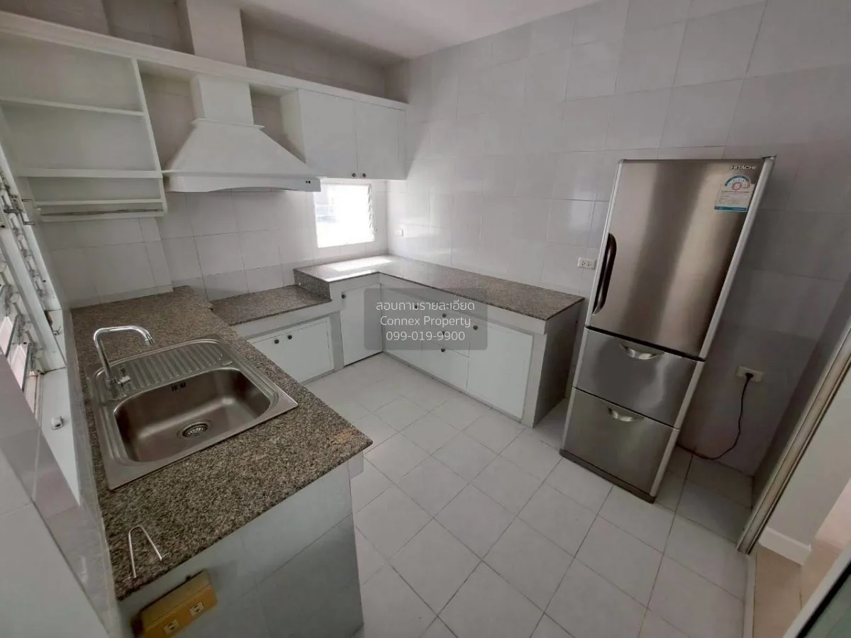 For Sale House , Mantana Onnut - Wongwaen 1 , corner unit , Dok M 4