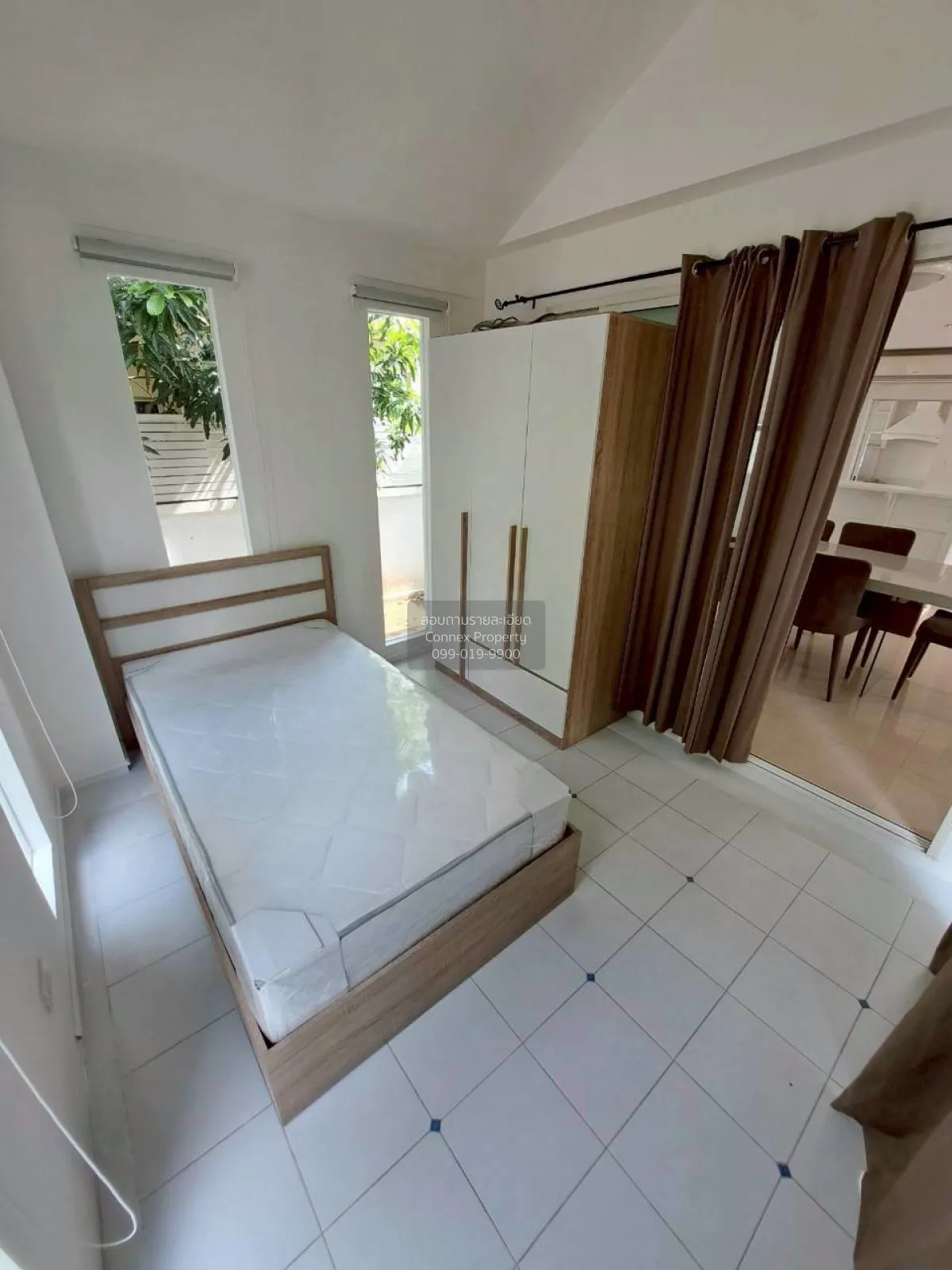 For Sale House , Mantana Onnut - Wongwaen 1 , corner unit , Dok M