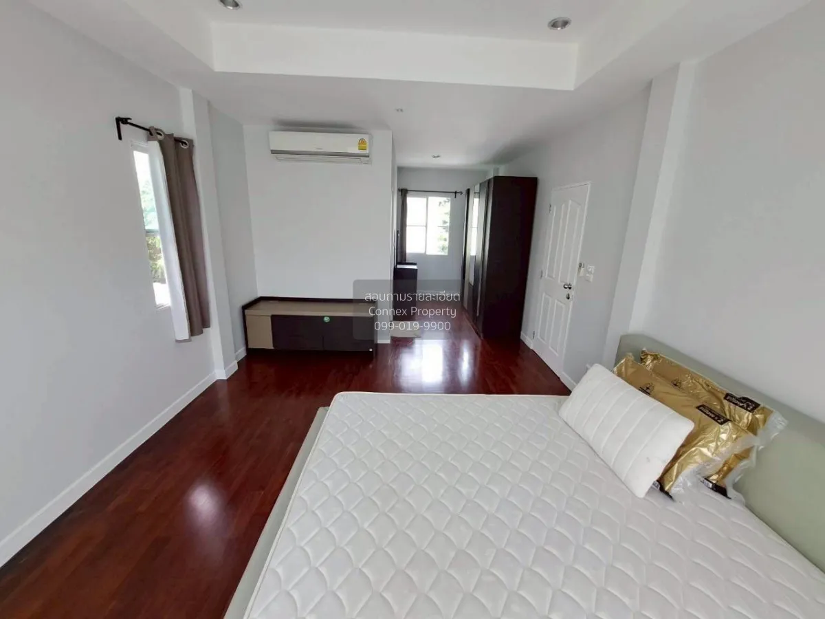 For Sale House , Mantana Onnut - Wongwaen 1 , corner unit , Dok M