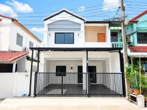 ขายทาวน์เฮ้าส์/ทาวน์โฮม  บ้านศศิวรรณ ปิ่นเกล้า รีโนเวทใหม่ ตลิ่งชัน เขต ตลิ่งชัน กรุงเทพ CX-171121