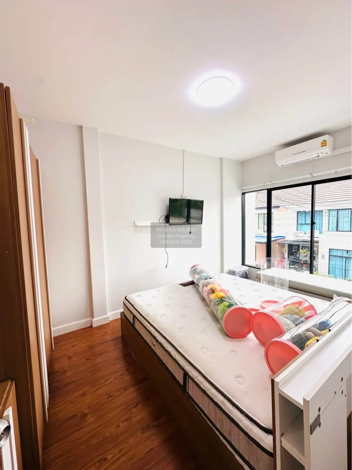 For Sale Townhouse/Townhome  , The Villa Bangbuathong , newly ren