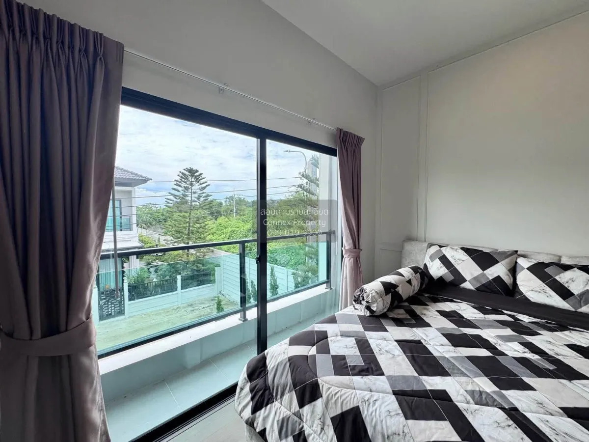 For Sale House , Grand Britania Wongwaen-Ramindra , corner unit ,