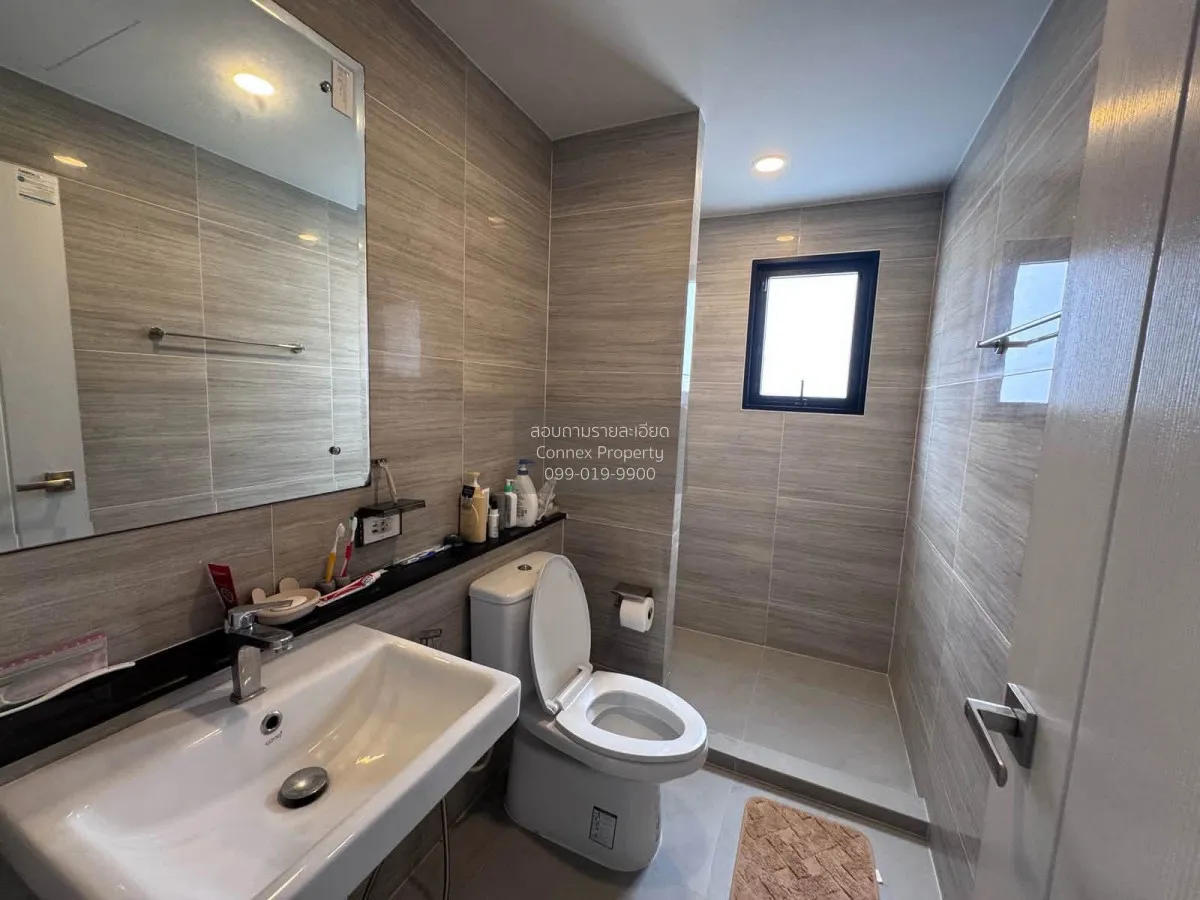 For Sale House , Grand Britania Wongwaen-Ramindra , corner unit ,
