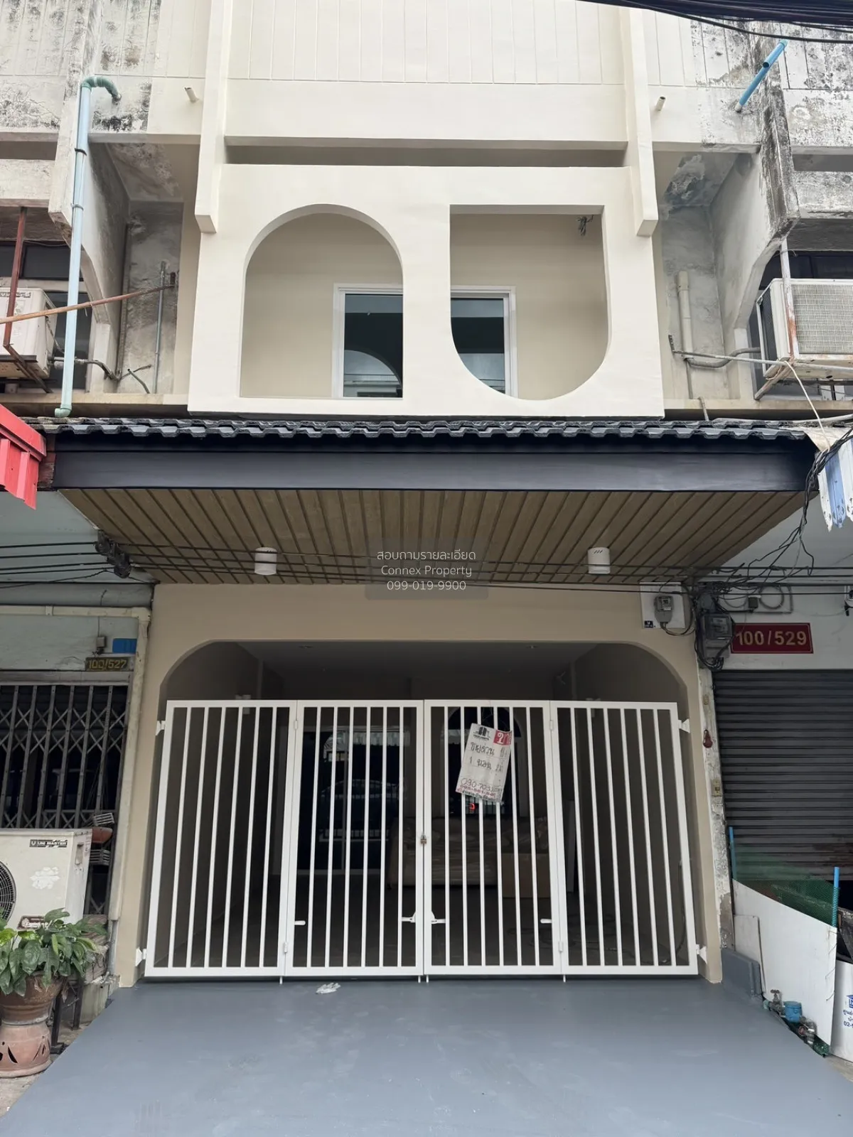 For Sale Townhome, Baan Amornphan ,Ladprao Wanghin 74 , newly ren 1