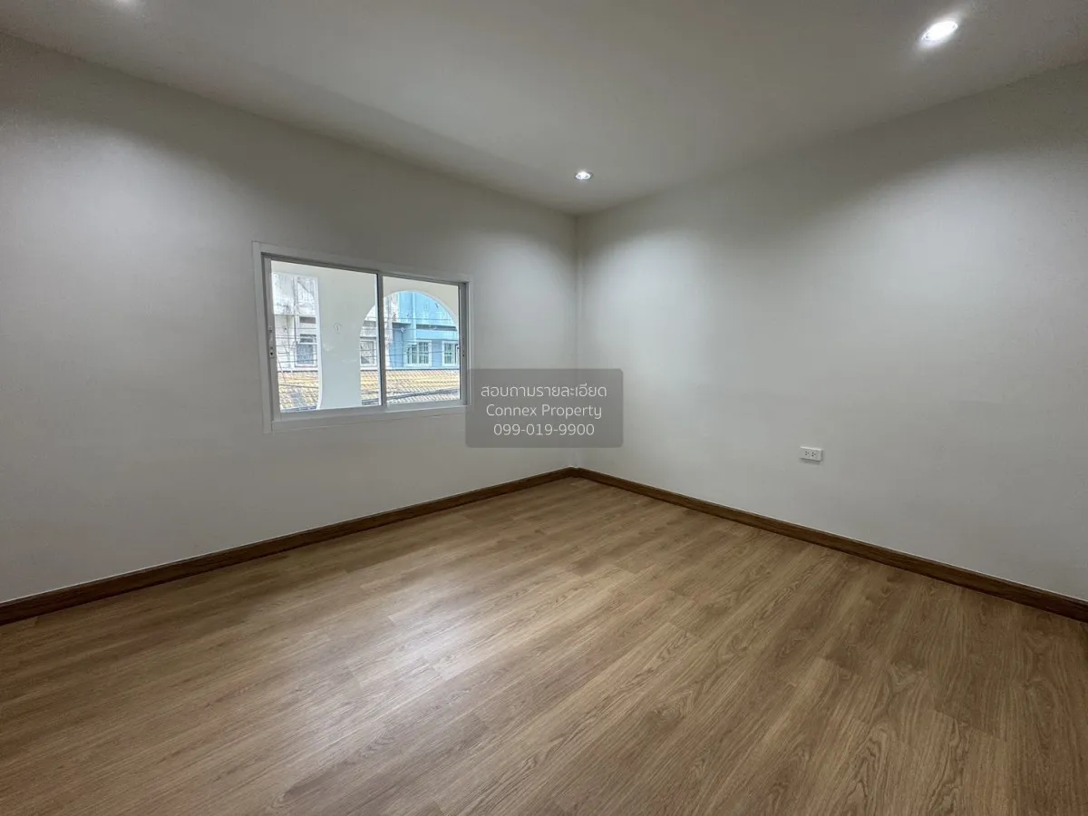 For Sale Townhome, Baan Amornphan ,Ladprao Wanghin 74 , newly ren