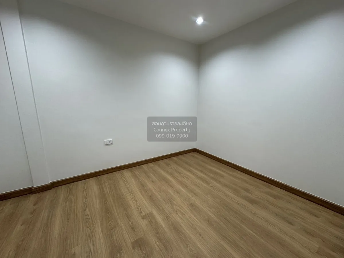For Sale Townhome, Baan Amornphan ,Ladprao Wanghin 74 , newly ren
