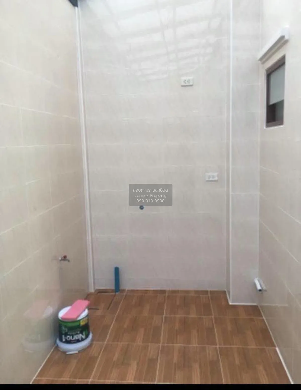 For Rent Townhouse/Townhome  , Arun Thong 5 , corner unit , Nong 