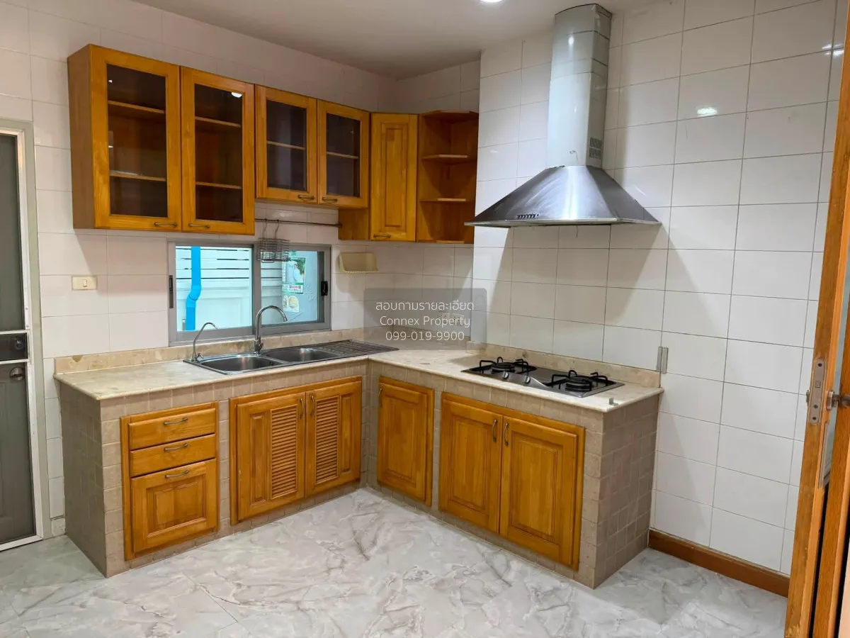 For Rent Townhouse/Townhome  , Baan Klang Krung Sathorn-Narathiwa 3