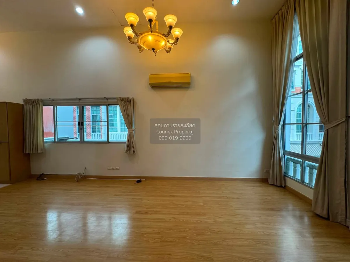 For Rent Townhouse/Townhome  , Baan Klang Krung Sathorn-Narathiwa