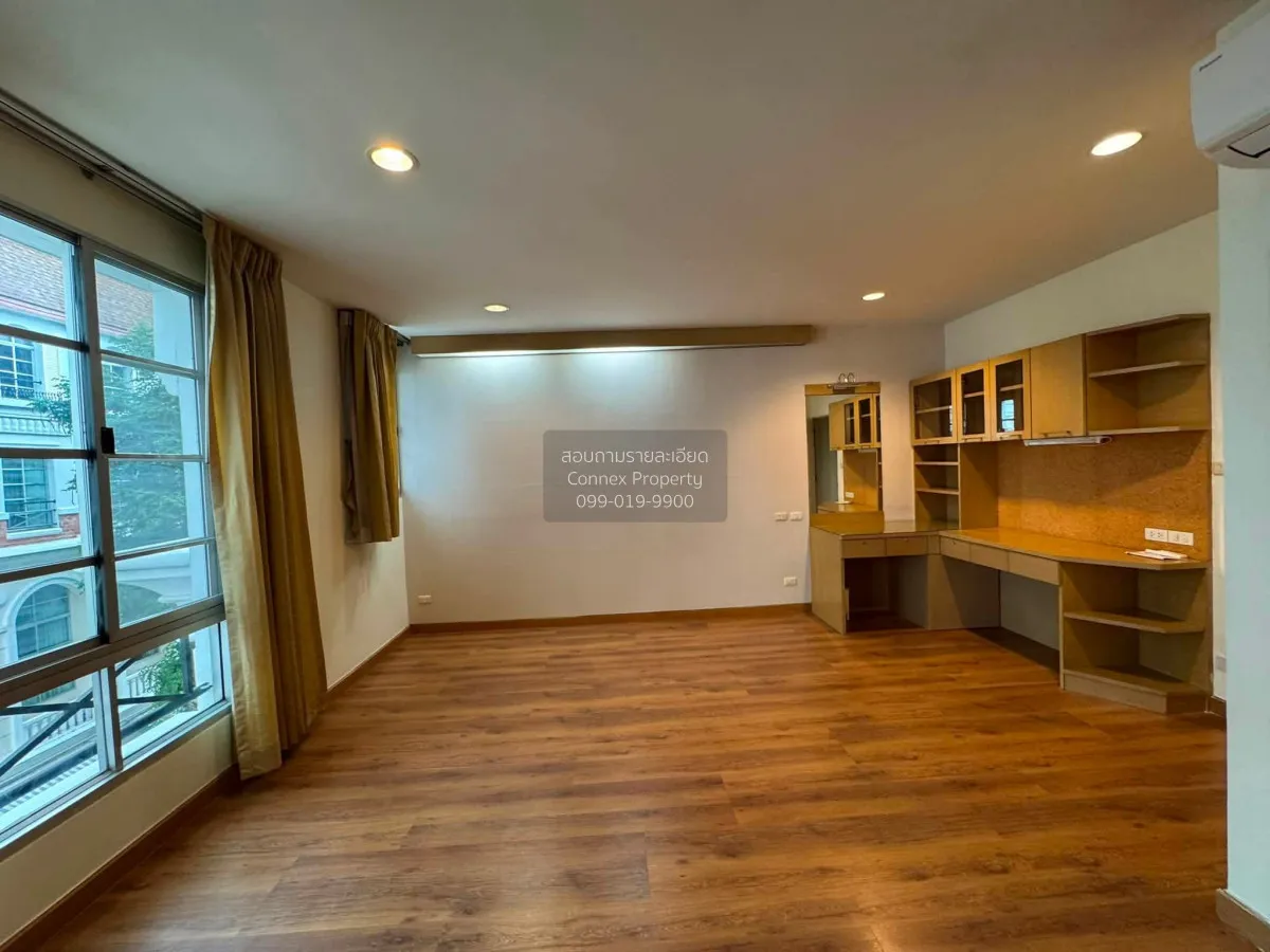 For Rent Townhouse/Townhome  , Baan Klang Krung Sathorn-Narathiwa