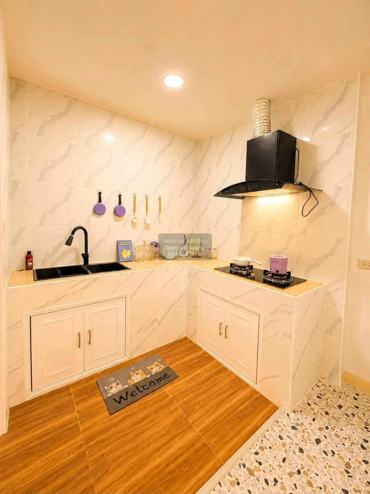 For Sale Townhouse/Townhome  , Pongsirichai 2 , newly renovated ,