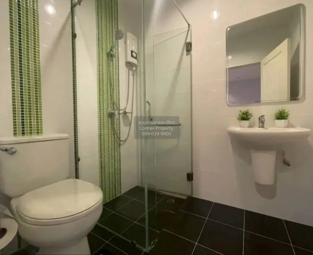 For Sale Townhouse/Townhome  , Vista 180 Ratchavipha , newly reno