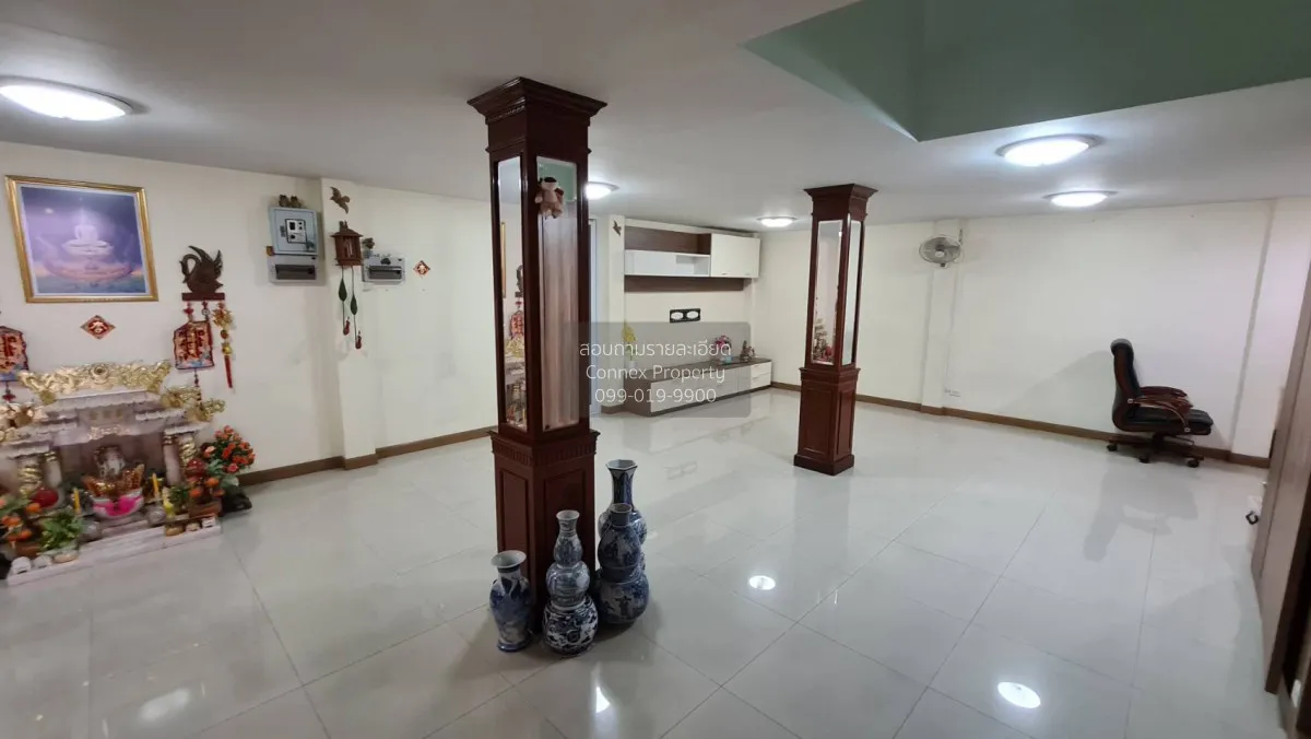 For Sale Townhouse/Townhome  , Baan Sasiwan Pinklao , corner unit