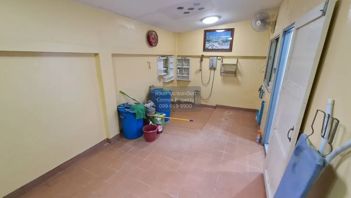 For Sale Townhouse/Townhome  , Baan Sasiwan Pinklao , corner unit
