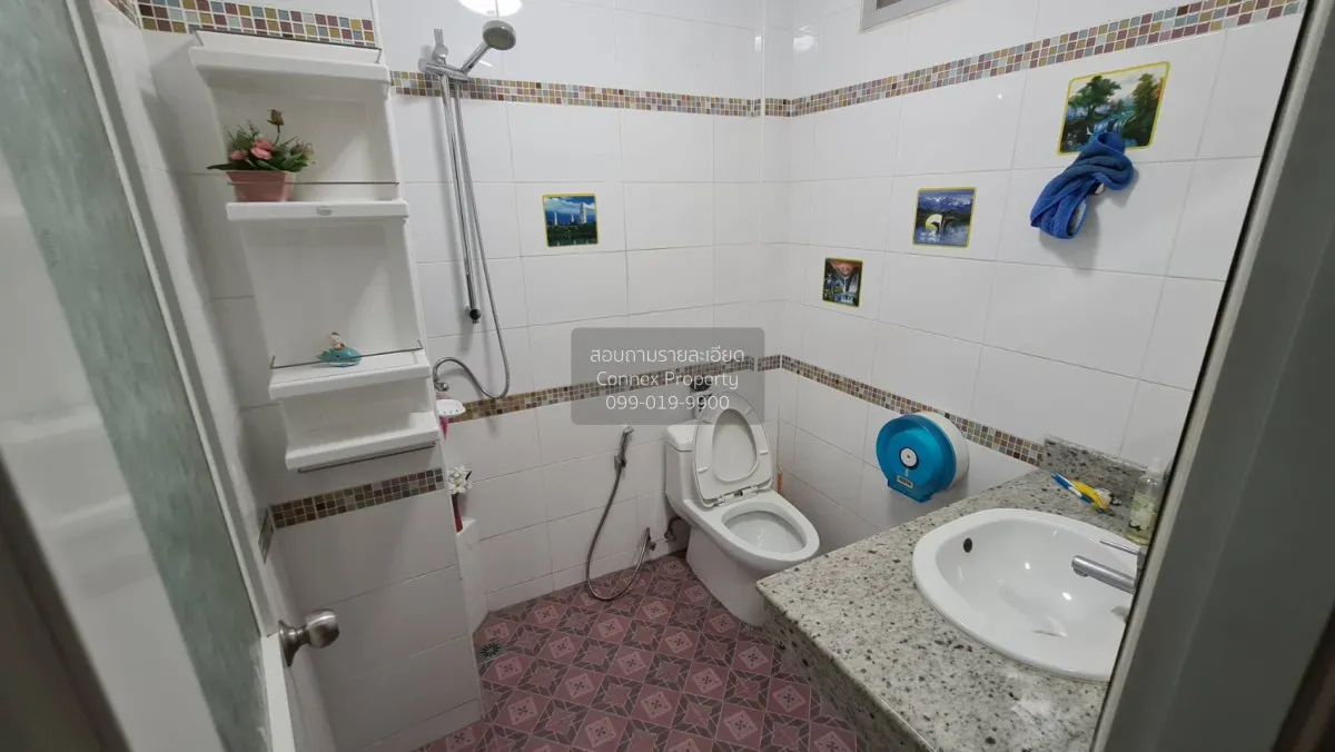 For Sale Townhouse/Townhome  , Baan Sasiwan Pinklao , corner unit