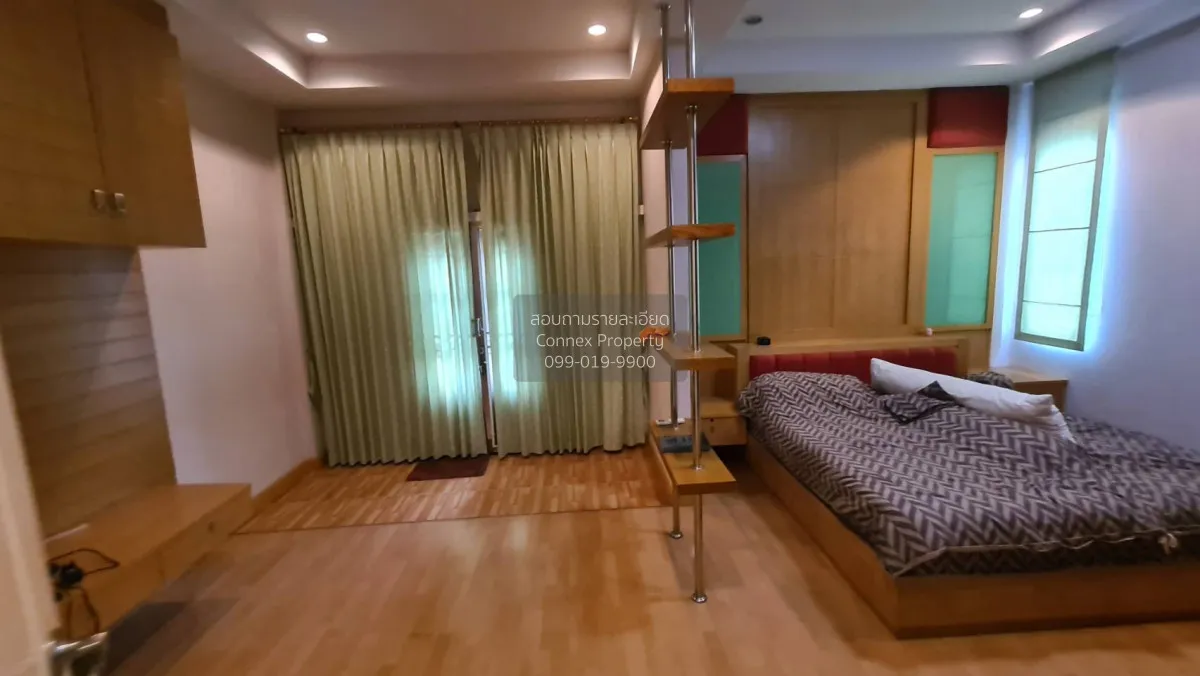 For Sale Townhouse/Townhome  , Baan Sasiwan Pinklao , corner unit