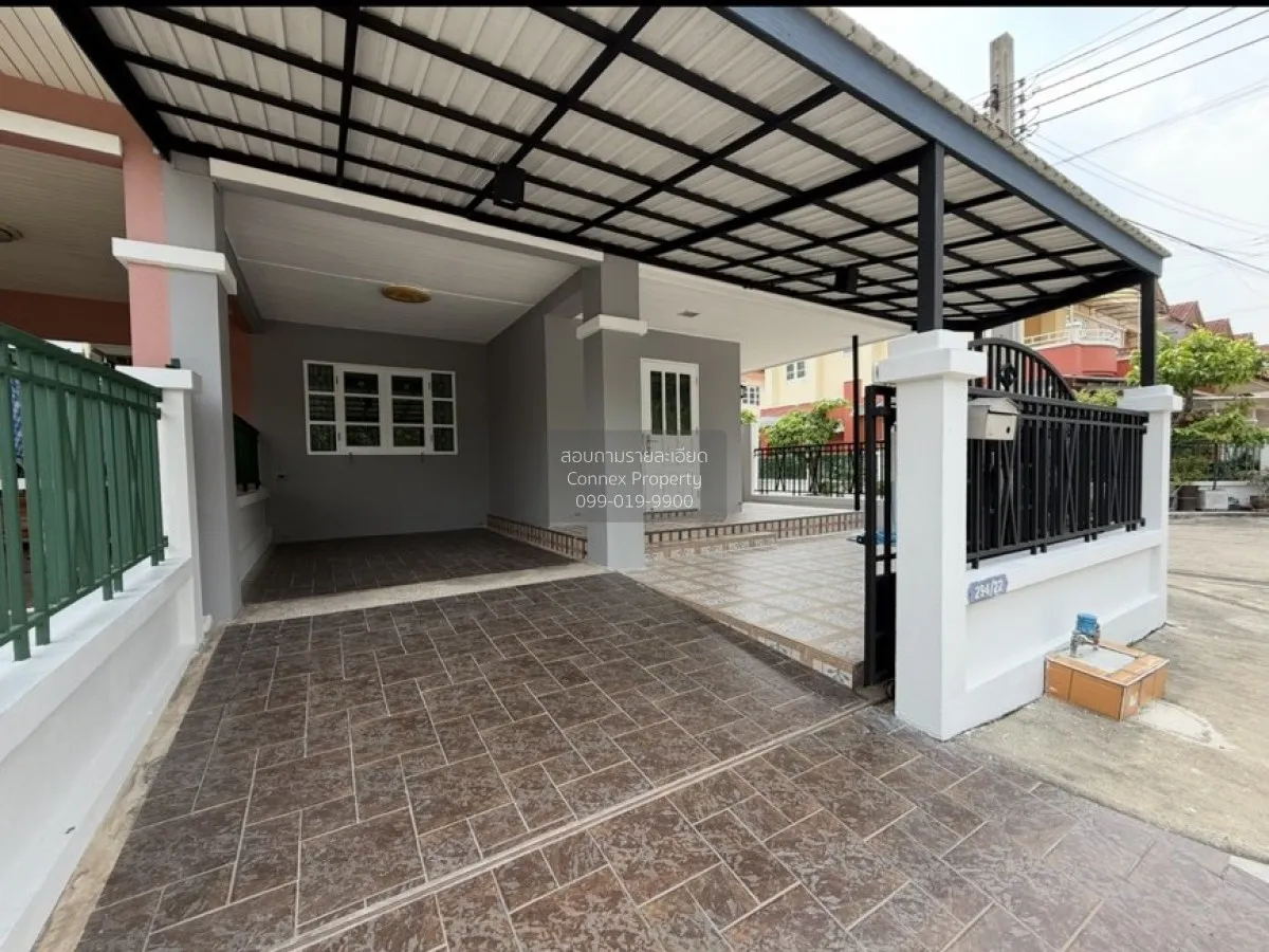For Sale Townhouse/Townhome  , Ratirom Ville , corner unit , newl 3