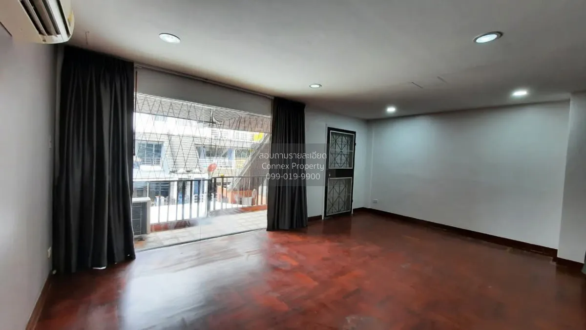 For Sale Townhouse/Townhome  , Varathorn Ville Pattanakarn 44 , S