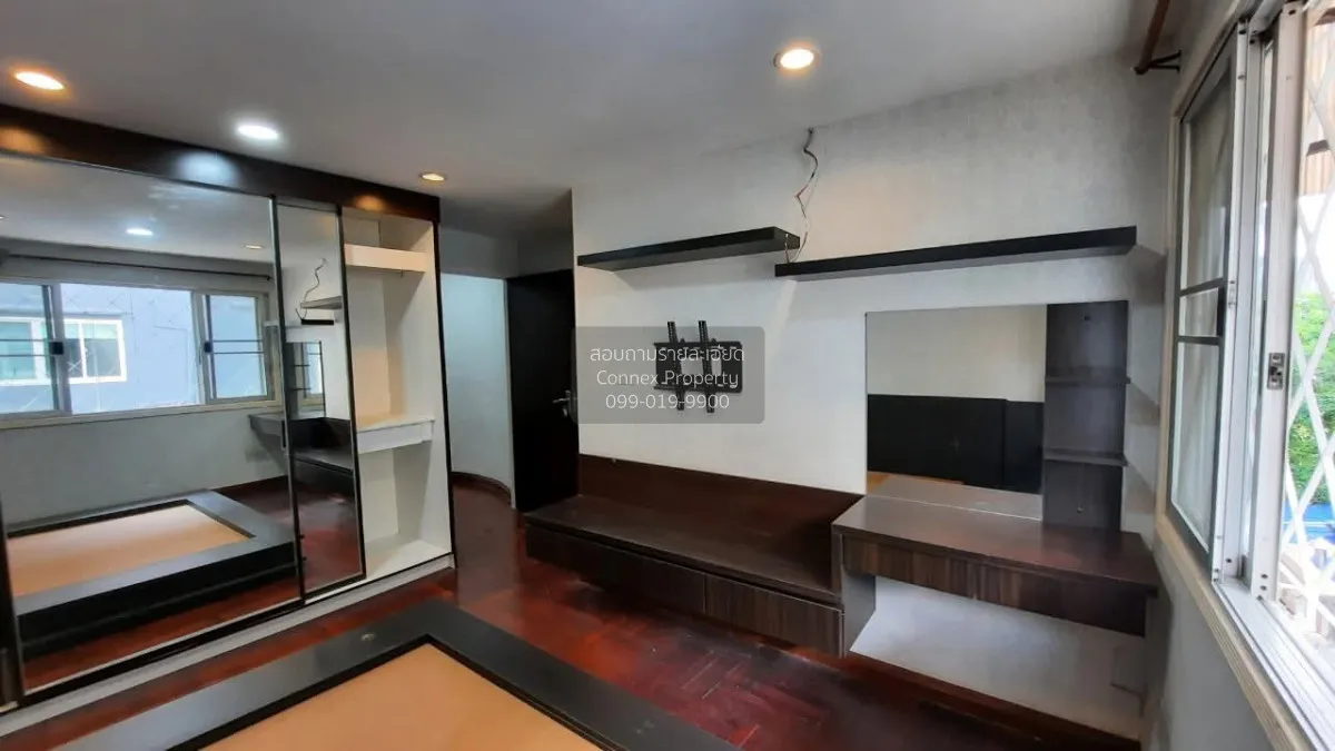 For Sale Townhouse/Townhome  , Varathorn Ville Pattanakarn 44 , S
