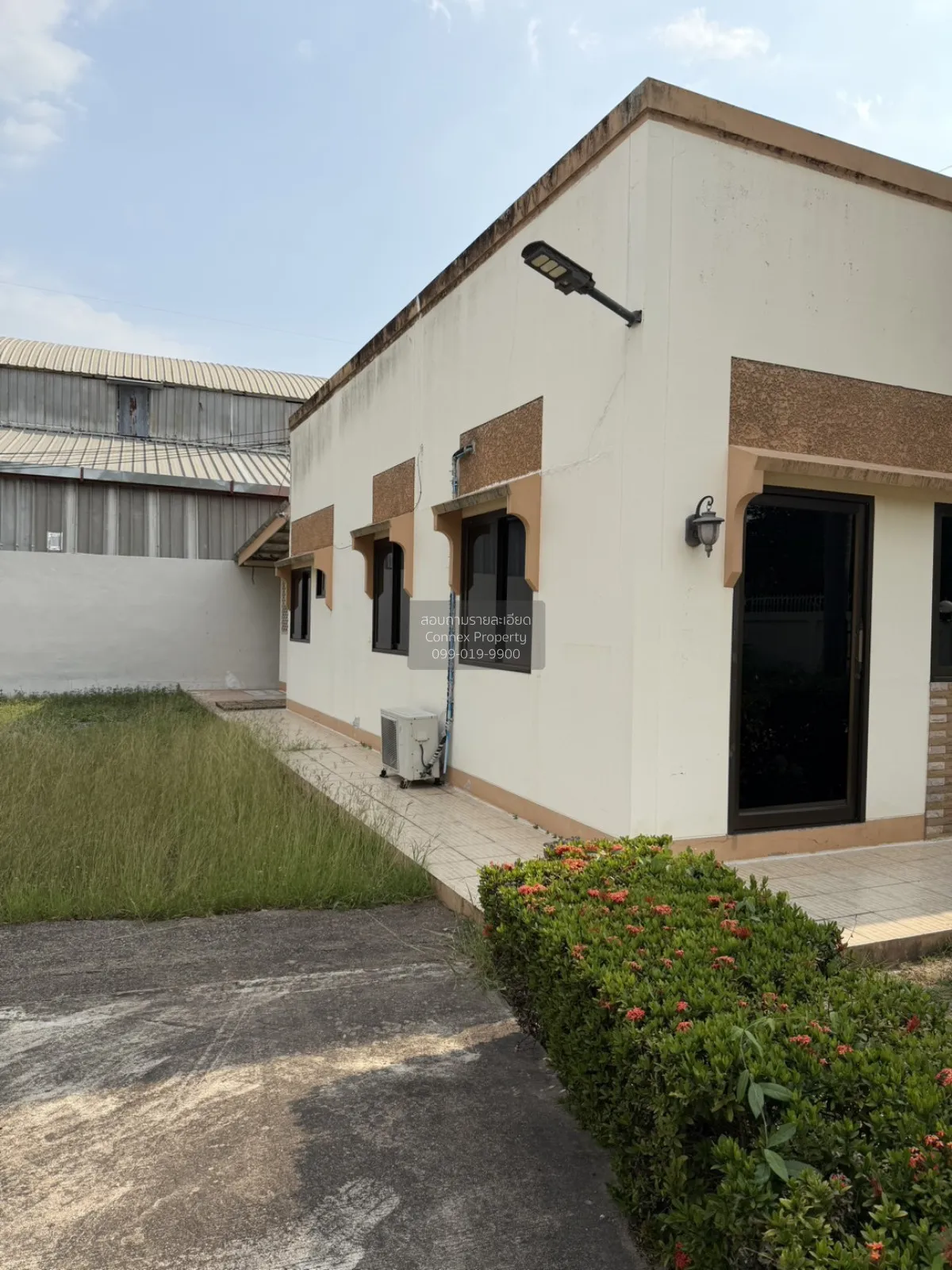 For Sale: Land with House & Ror Ngor 4 (105) Warehouse – Sriracha 2