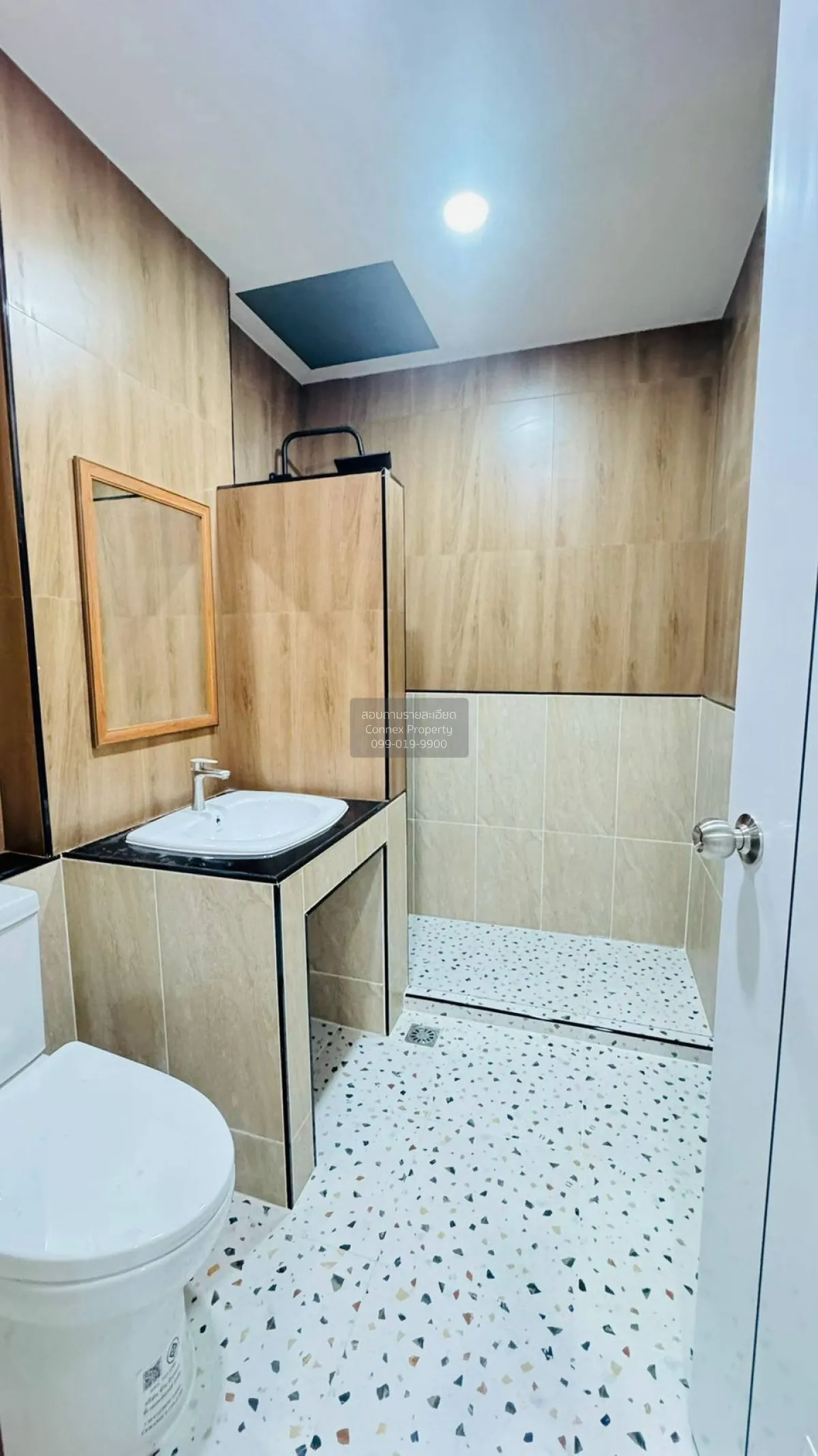 ขายทาวน์เฮ้าส์/ทาวน์โฮม  บ้านปิยวรารมย์ 1 รีโนเวทใหม่ บางบัวทอง บ
