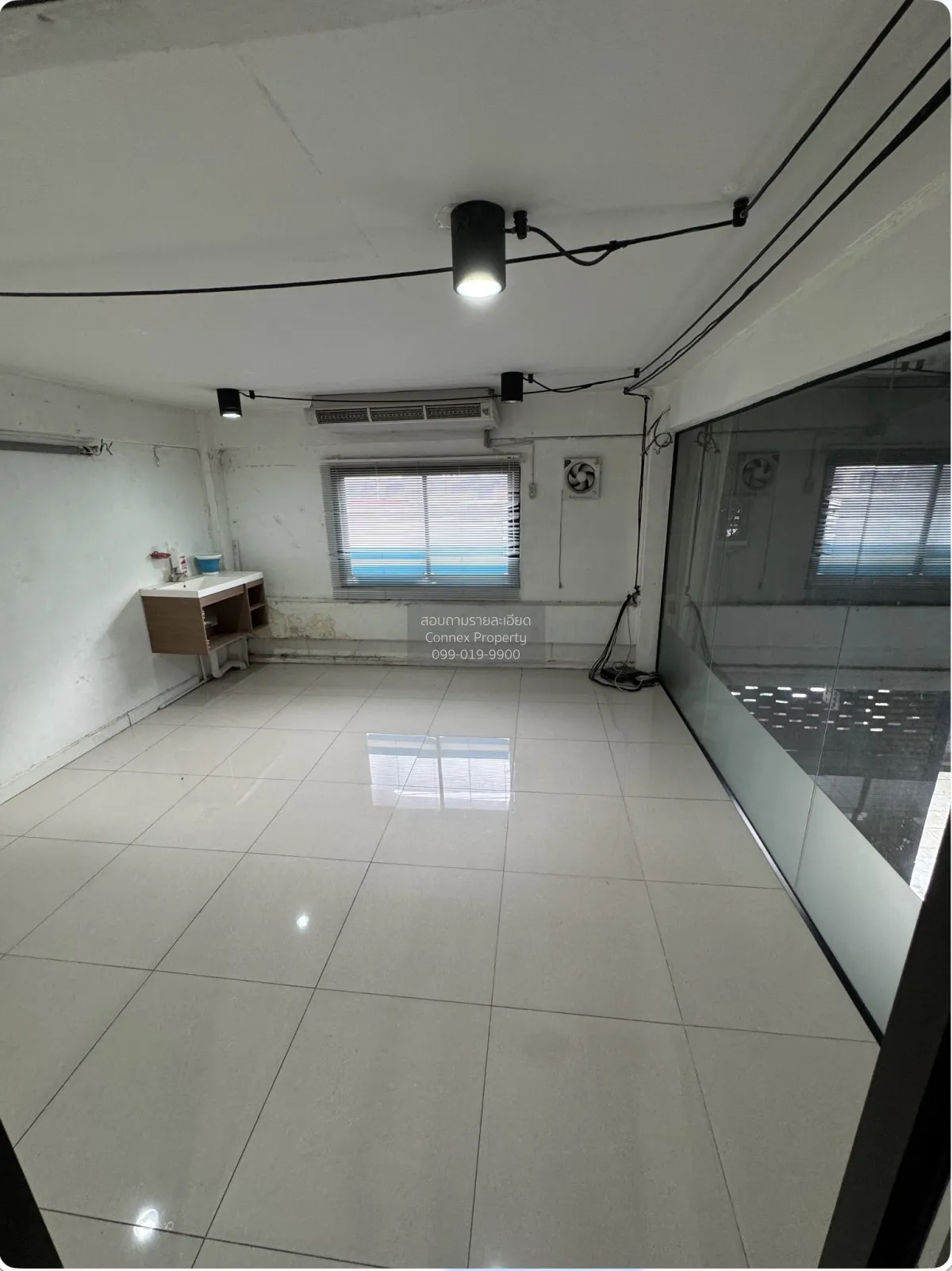 For Rent Commercial Building , Ratchada Niwet , MRT-Huai Khwang , 4