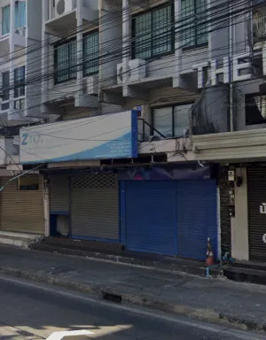 เช่าอาคารพาณิชย์  รัชดานิเวศน์ MRT-ห้วยขวาง สามเสนนอก เขต ห้วยขวาง กรุงเทพ CX-172370