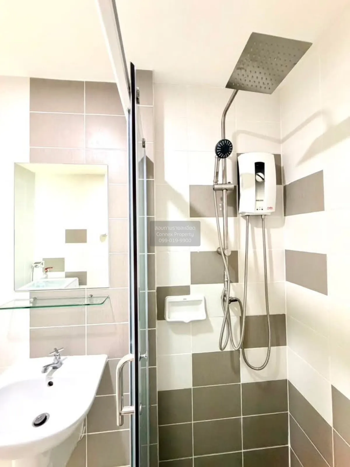 For Sale Condo , Zcape 3 , high floor , newly renovated , Wichit 